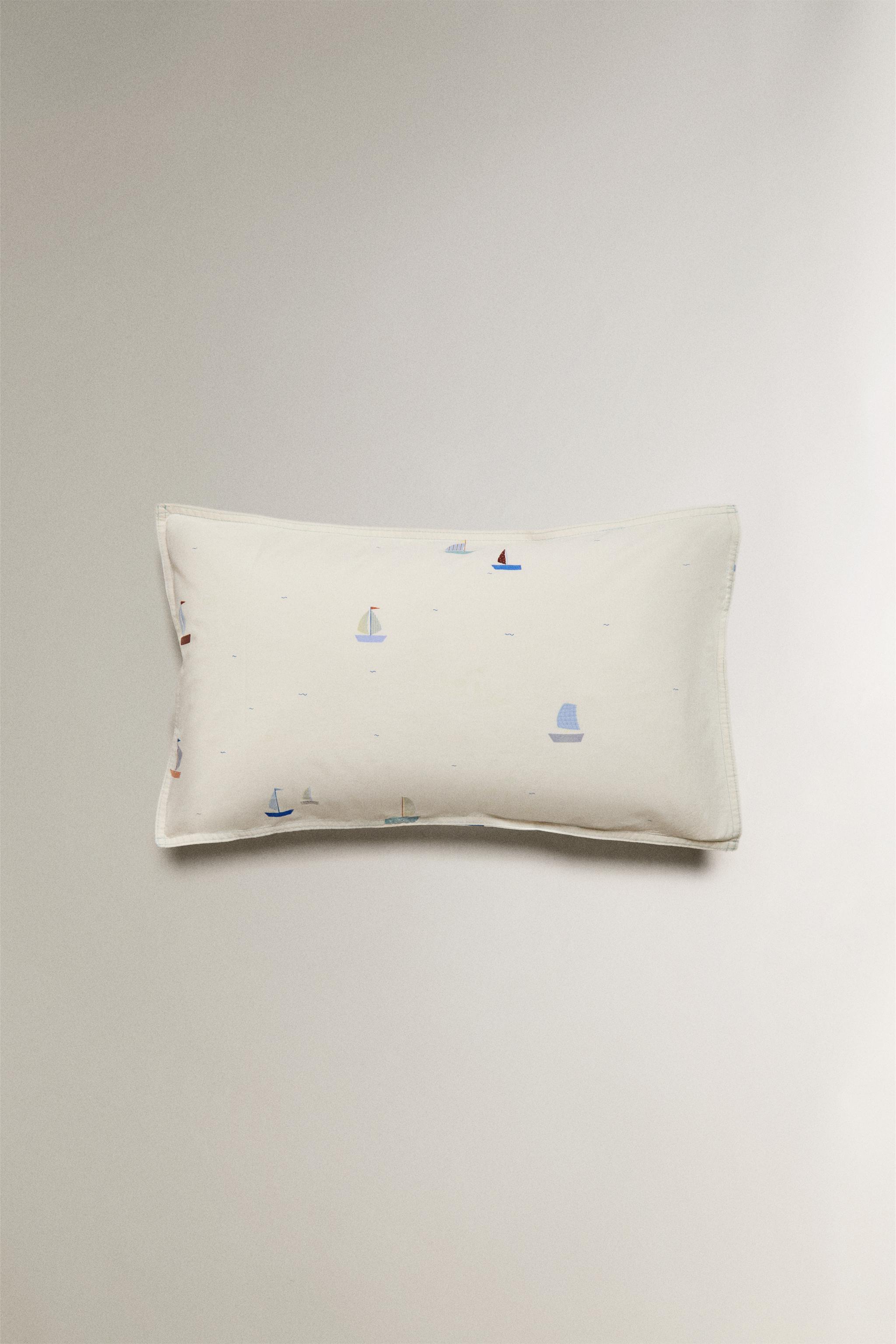 KIDS' COTTON SAILBOAT PILLOWCASE
